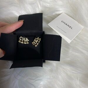 Chanel logo Heart Gold CC Stud Earrings Authentic RARE